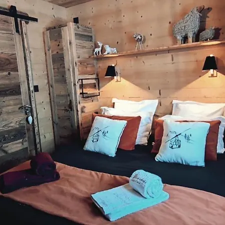 L'instant 17 Chalet *